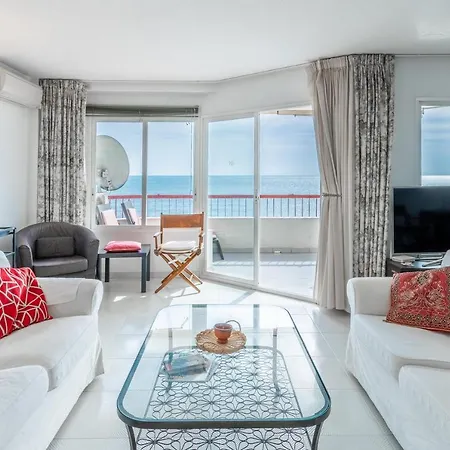 Seafront Apartamento
